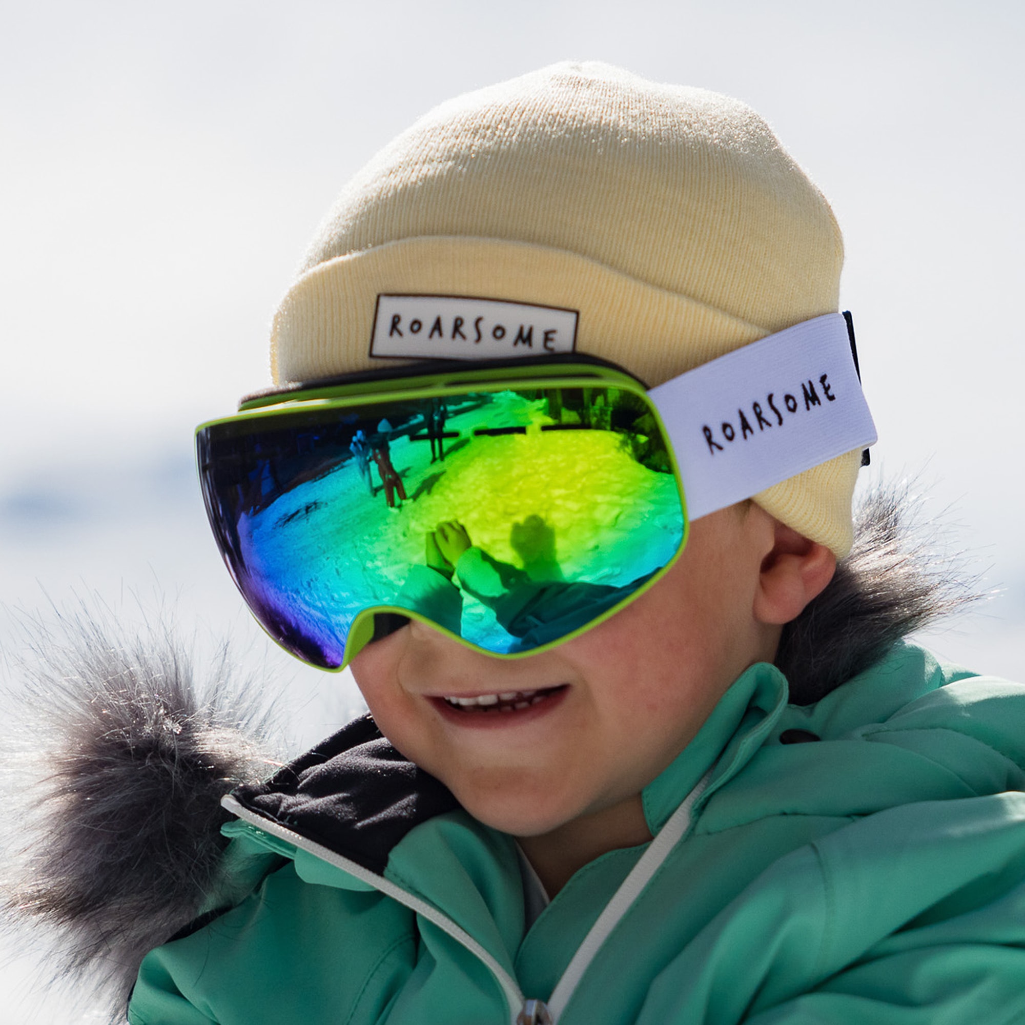 Green Polarised Anti-Fog Ski Goggles - View 2